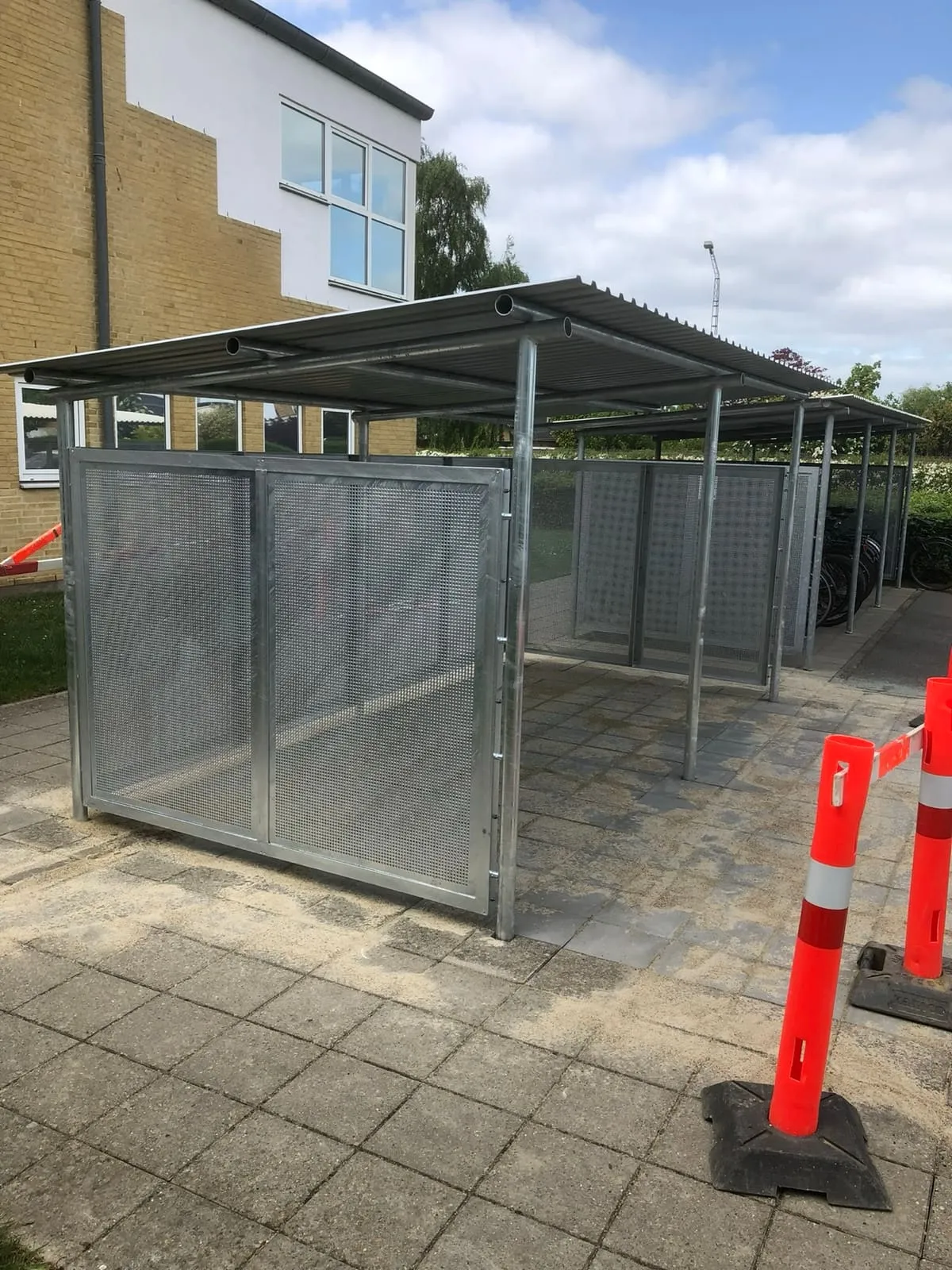 Overdækning i galvaniseret stål – billede 3